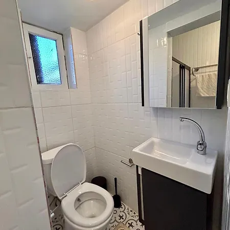 I1 House With Lovely Seaview Terrace 4* Istanbulská provincie