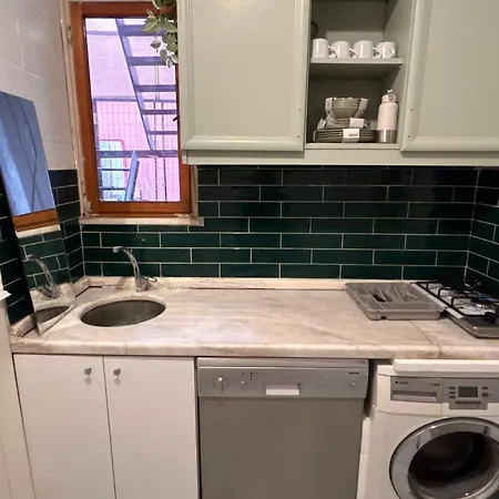 I1 House With Lovely Seaview Terrace 4*