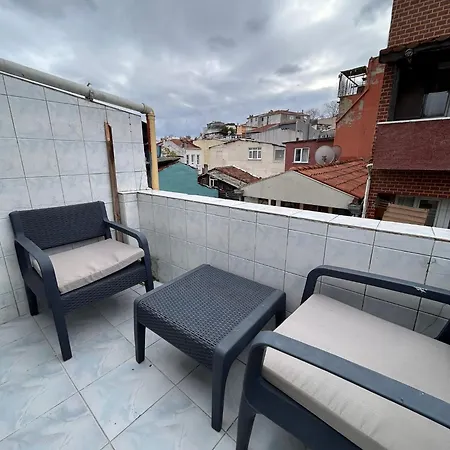 I1 House With Lovely Seaview Terrace Aparthotel Istanbul