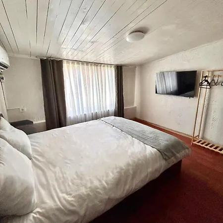 I1 House With Lovely Seaview Terrace 4* Isztambul