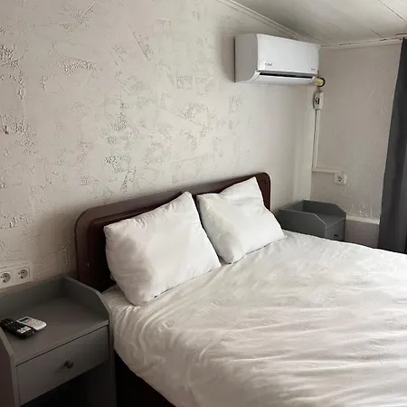 I1 House With Lovely Seaview Terrace 4* Isztambul